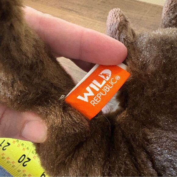 Wild Republic Brown River Otter Stuffed Animal Plush Toy 11" - Picture 9 of 10